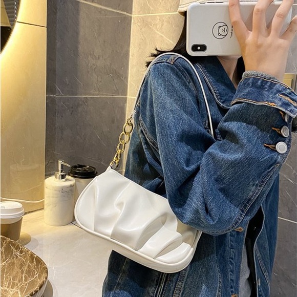 New Minimalist Ruched Chain Satchel Bag - Picture 5 of 9